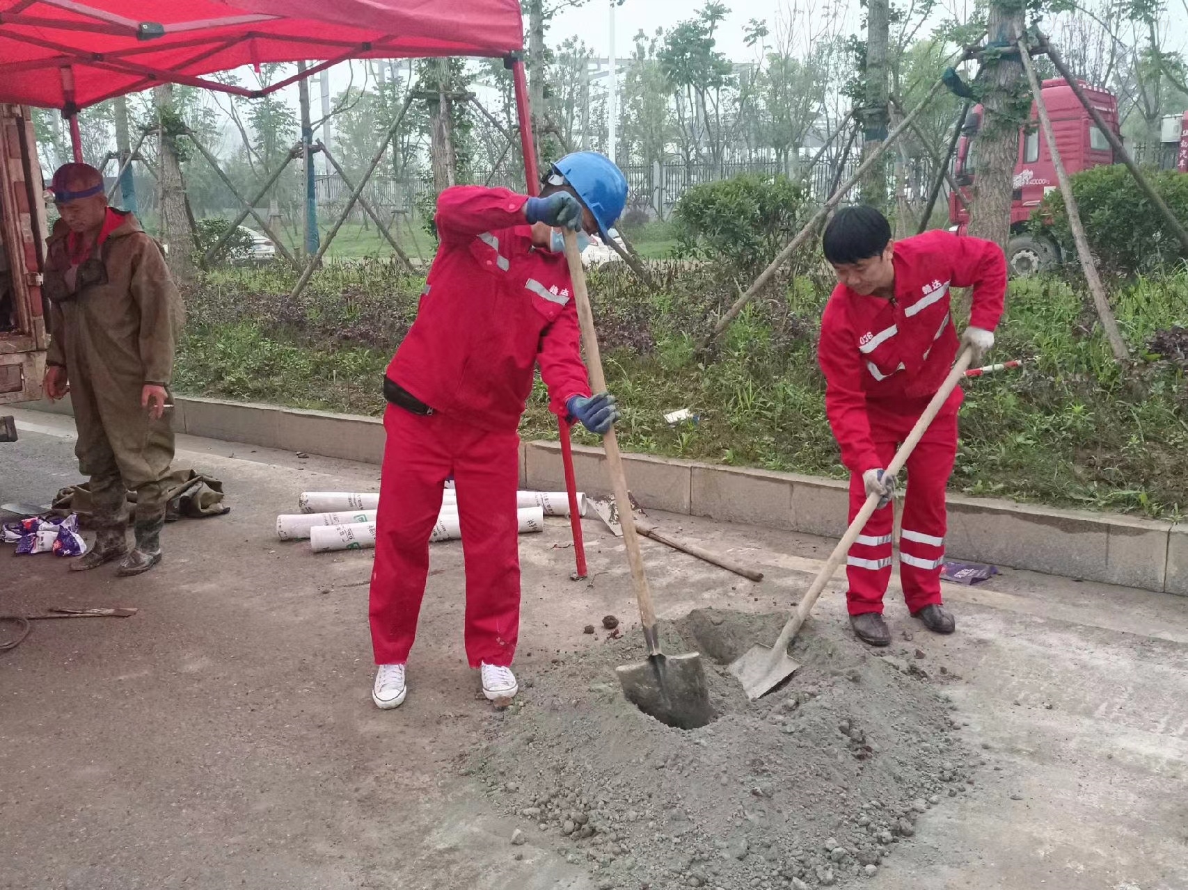 通辽管道疏通哪家好】及时进行市政管道清淤